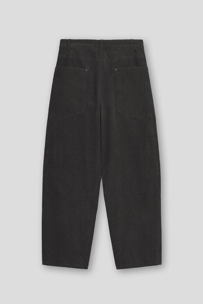 [AR05] 'Arc' Corduroy Trousers